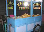 パサールクレネン 揚げ物屋台