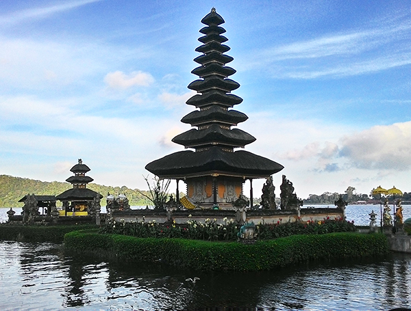 ウルンダヌブラタン寺院 Pura Ulun Danu Bratan